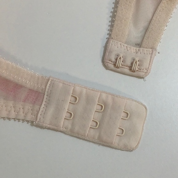 VS pearls and crystals dream angels lined Demi 32C - Picture 10 of 12